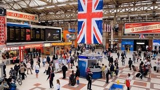 A Walk Through The London Victoria Station London England [upl. by Carlee758]